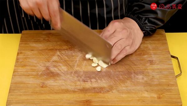 白菜木耳豆皮怎么做 如何做白菜木耳豆皮